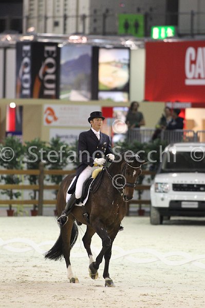 LAUGKS_MEGGLE\'S WELTTALL_MILANO_2011_SS3_9929.jpg